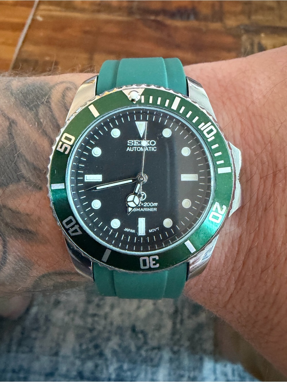 Vintage Seiko mod automatic Green Bezel Watch with Green Strap 40mm case